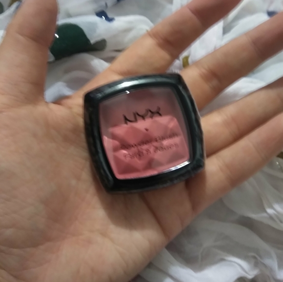 💖 3 for $15 💖 NYX Powder Blush in "Mocha" - Picture 2 of 3